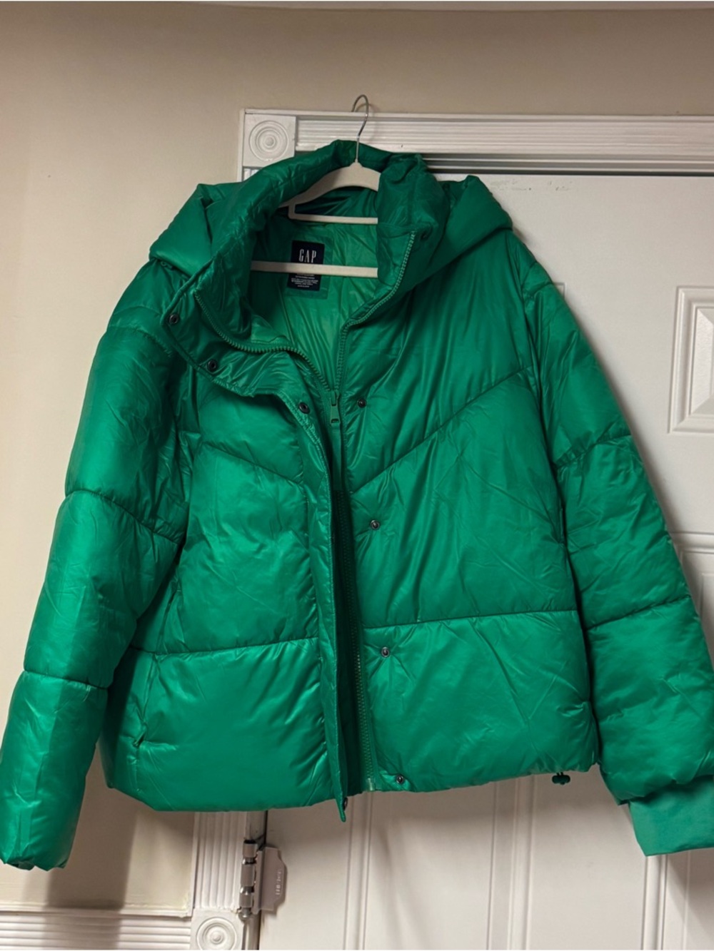 GAP Women's Bright Green Hooded Puffer Coat